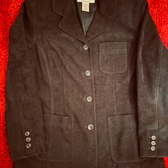 Black Petite Jacket. Three Pockets - Picture 4 of 4
